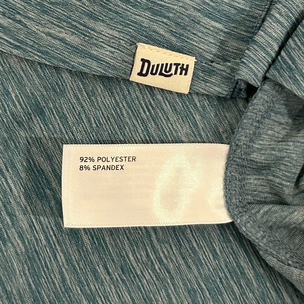 Duluth Trading Company Armachillo V-Neck T Shirt - Women’s Medium - EUC - Teal - Picture 9 of 10
